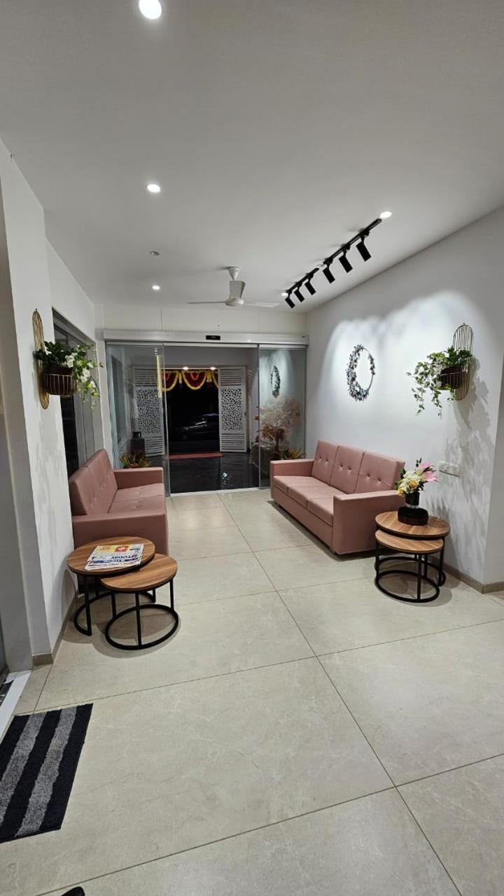 Hotel Veesons Executive Solapur Dış mekan fotoğraf