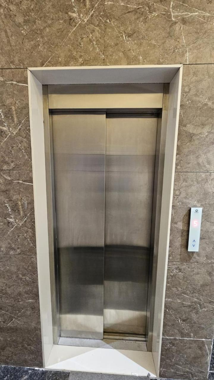 Hotel Veesons Executive Solapur Dış mekan fotoğraf